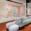 Pouf Buddy de Pedrali. Poufs tapizados de diseño. Poufs modernos para salón.