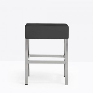 Taburete Cube XL 1453 de Pedrali. Taburetes de diseño. Taburetes para hotel.