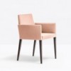 Sillón Dress 535 de Pedrali. Sillones y sillas de diseño italiano moderno.