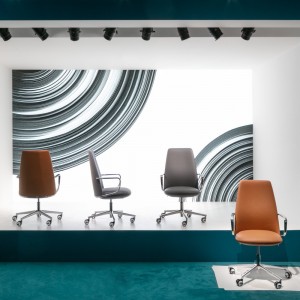 Sillón ejecutivo Elinor 3755 de Pedrali. Sillones modernos para oficinas.