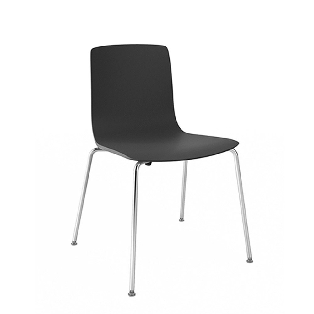 Silla Aava polipropileno patas Arper. Diseño moderno para interiores.