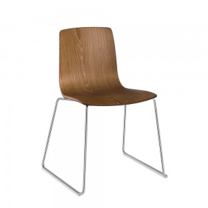 Silla Aava madera patín Arper. Sillas modernas de diseño para hogar.