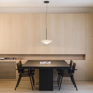 Lámpara Tempo de suspensión de Vibia. Diseño de Lievore Altherr Molina.