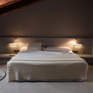 Aplique estante Suite de Vibia. Lámparas modernas de diseño para interiores.