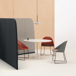 Silla Cila cojín patín Arper. Diseño moderno para interiores.