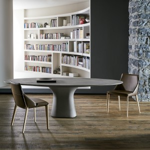Mesa Podium Elíptica de Bontempi. Muebles italianos modernos. Mesas de diseño.