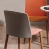 Silla Mixu Silla Mixu tapizada madera Arper. Sillas tapizadas de diseño.