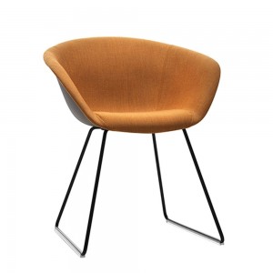 Silla Duna 02 tapizado polipropileno patín Arper. Sillas de diseño.