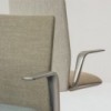 Silla Kinesit Met Arper. Sillas giratorias con ruedas de oficina.