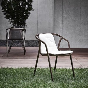 Silla Ines Outdoor de Bontempi. Sillas de diseño para terrazas y jardines.