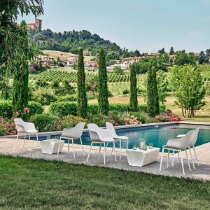Silla Mood Outdoor de Bontempi. Sillas de diseño para patios y jardines.