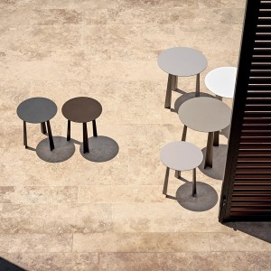 Mesa Auxiliar Tao Outdoor de Bontempi. Complementos de exterior de diseño.