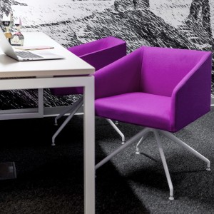 Sillón Saari giratoria Arper. Sillón moderno ideales para oficinas.