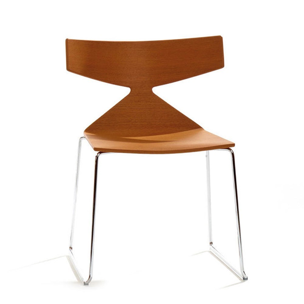 Silla Saya Acero Arper. Silla de diseño ideal para el hogar y contract