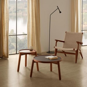 Mesa Van moderna y elegante para espacios internos de Kendo.