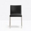 Silla Kuadra XL 2461 de Pedrali. Sillas de diseño. Sillas tapizadas contract.