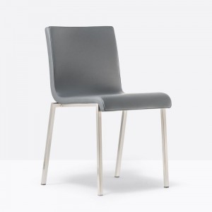 Silla Kuadra XL 2481/2491 de Pedrali.  Sillas de diseño. Sillas tapizadas.