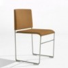 Silla Stacy tapizada Arper. Diseño moderno para interiores.
