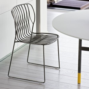 Silla Freak de Bontempi. Sillas de diseño contemporáneo para salón o comedor.
