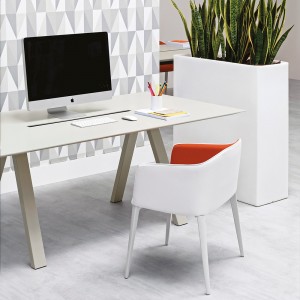 Sillón Laja 885 de Pedrali. Sillas de diseño. Sillas tapizadas modernas.