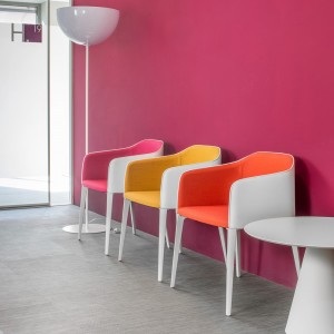 Sillón Laja 885 de Pedrali. Sillas de diseño. Sillas tapizadas modernas.