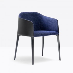Sillón Laja 885 de Pedrali. Sillas de diseño. Sillas tapizadas modernas.