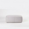 Puff Pix Cubo Outdoor Arper. Diseño tapizado ideal para exteriores.