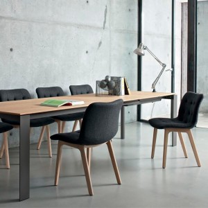 Silla Kuga Madera de Bontempi. Sillas de madera de diseño contemporáneos.