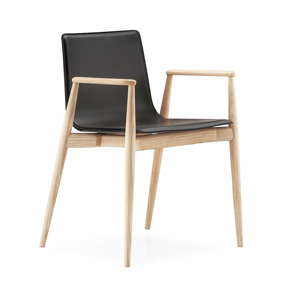 Sillón Malmo 397 de Pedrali. Sillas de diseño. Sillas tapizadas en cuero.