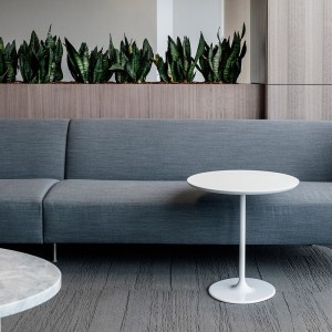 Mesa Auxiliar Dizzie Laminado Arper. Muebles para hogar y contract de diseño.