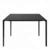 Mesa Nuur cuadrada Arper. Mesas de diseño ideal para estudio y hogar.