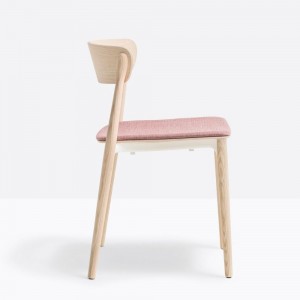 Silla Nemea 2821 de Pedrali. Sillas de diseño. Sillas de madera moderna.