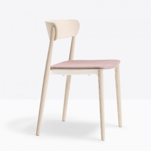 Silla Nemea 2821 de Pedrali. Sillas de diseño. Sillas de madera moderna.