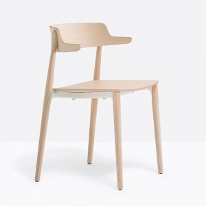 Sillón Nemea 2825 de Pedrali. Sillas de diseño. Sillas de madera moderna.