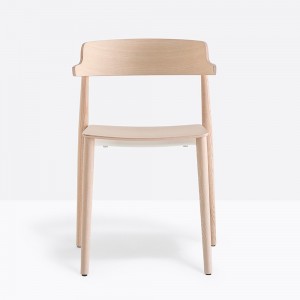 Sillón Nemea 2825 de Pedrali. Sillas de diseño. Sillas de madera moderna.