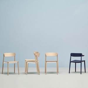 Sillón Nemea 2825 de Pedrali. Sillas de diseño. Sillas de madera moderna.