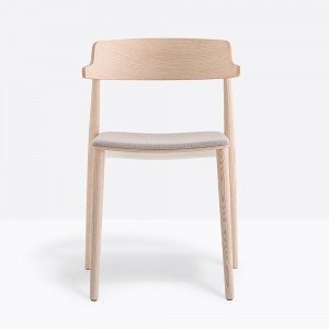 Sillon Nemea 2826 de Pedrali. Sillas de diseño. Sillas de madera moderna.