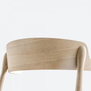 Sillon Nemea 2826 de Pedrali. Sillas de diseño. Sillas de madera moderna.