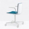 Sillón Noa 728 de Pedrali. Sillas de diseño moderno. Sillas de oficina.
