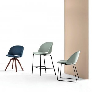 Silla Polo Acero Tapizada de Bontempi. Sillas para comedor de diseño italiano.