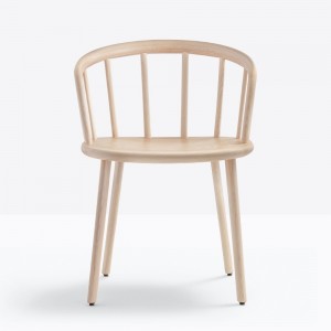 Sillón Nym 2835 de Pedrali. Sillas de diseño. Sillas de madera modernas.