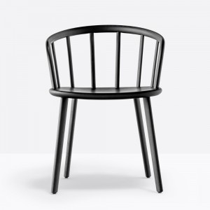 Sillón Nym 2835 de Pedrali. Sillas de diseño. Sillas de madera modernas.