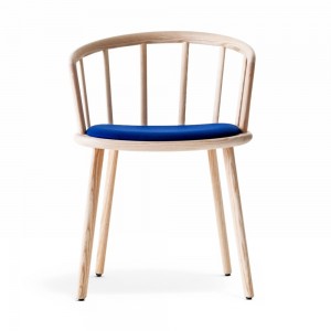 Sillón Nym 2836 de Pedrali. Sillas de diseño. Sillas de madera modernas.