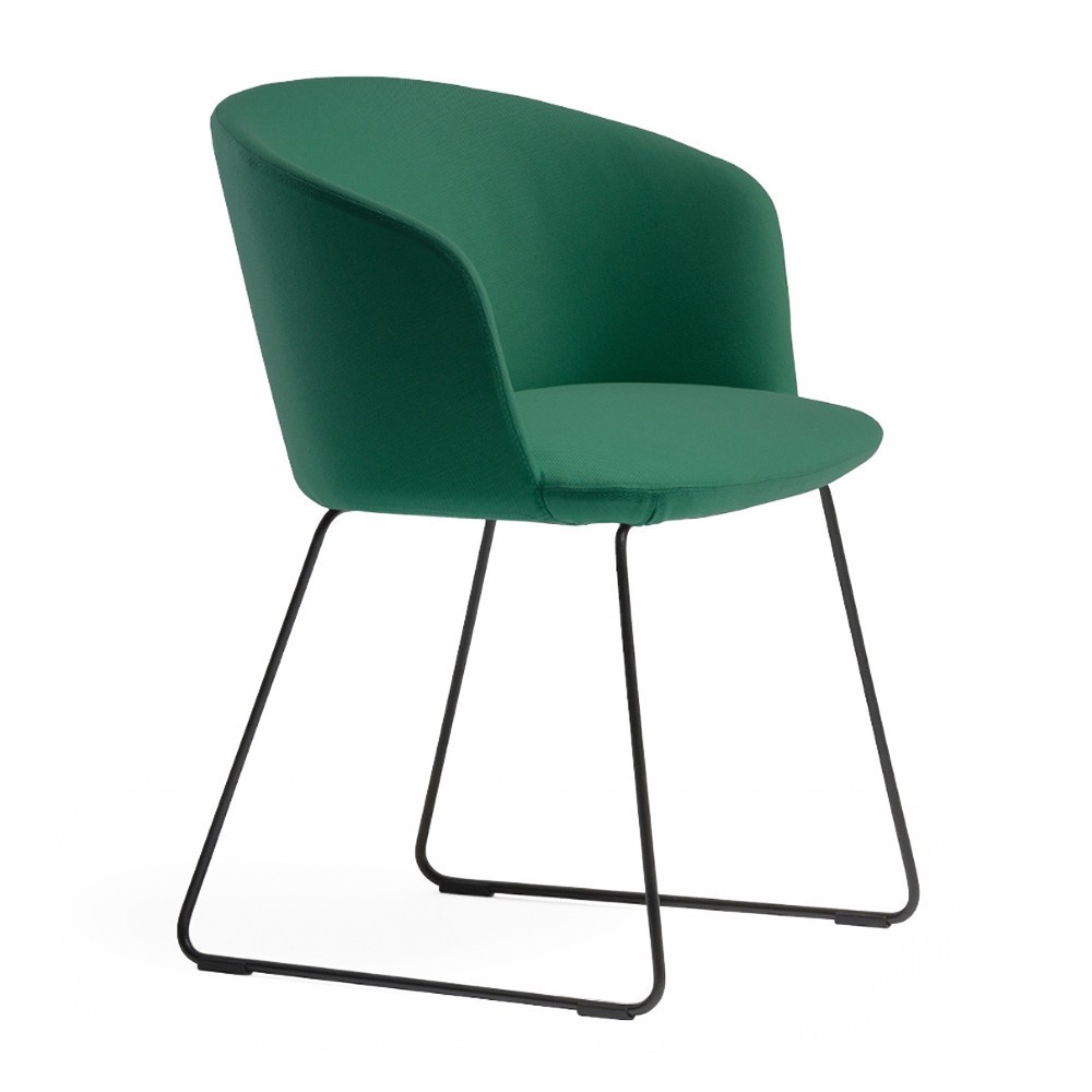 Sillón Nym 2857 de Pedrali. Sillas de diseño. Sillas tapizadas contract.