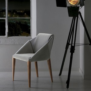 Silla Sveva de Bontempi. Sillas para comedor. Sillas tapizada de diseño.