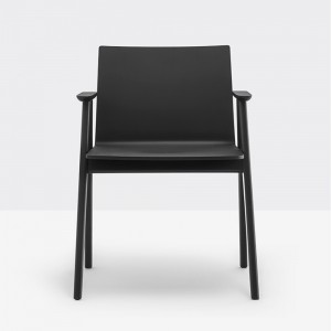 Sillón Osaka 2815 de Pedrali. Sillas de diseño. Sillas de madera modernas.