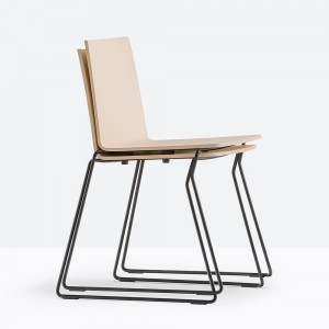 Silla Osaka 5714 de Pedrali. Sillas modernas contract. Sillas de diseño.