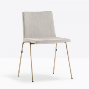 Silla Osaka 5721 de Pedrali. Sillas de diseño. Sillas tapizadas contract.