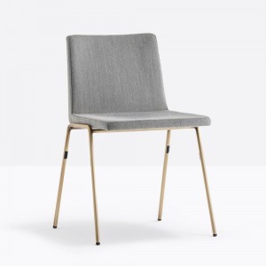Silla Osaka 5721 de Pedrali. Sillas de diseño. Sillas tapizadas contract.