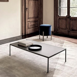 Mesa Auxiliar Diagonal Rectangular de Bontempi. Muebles modernos italianos.